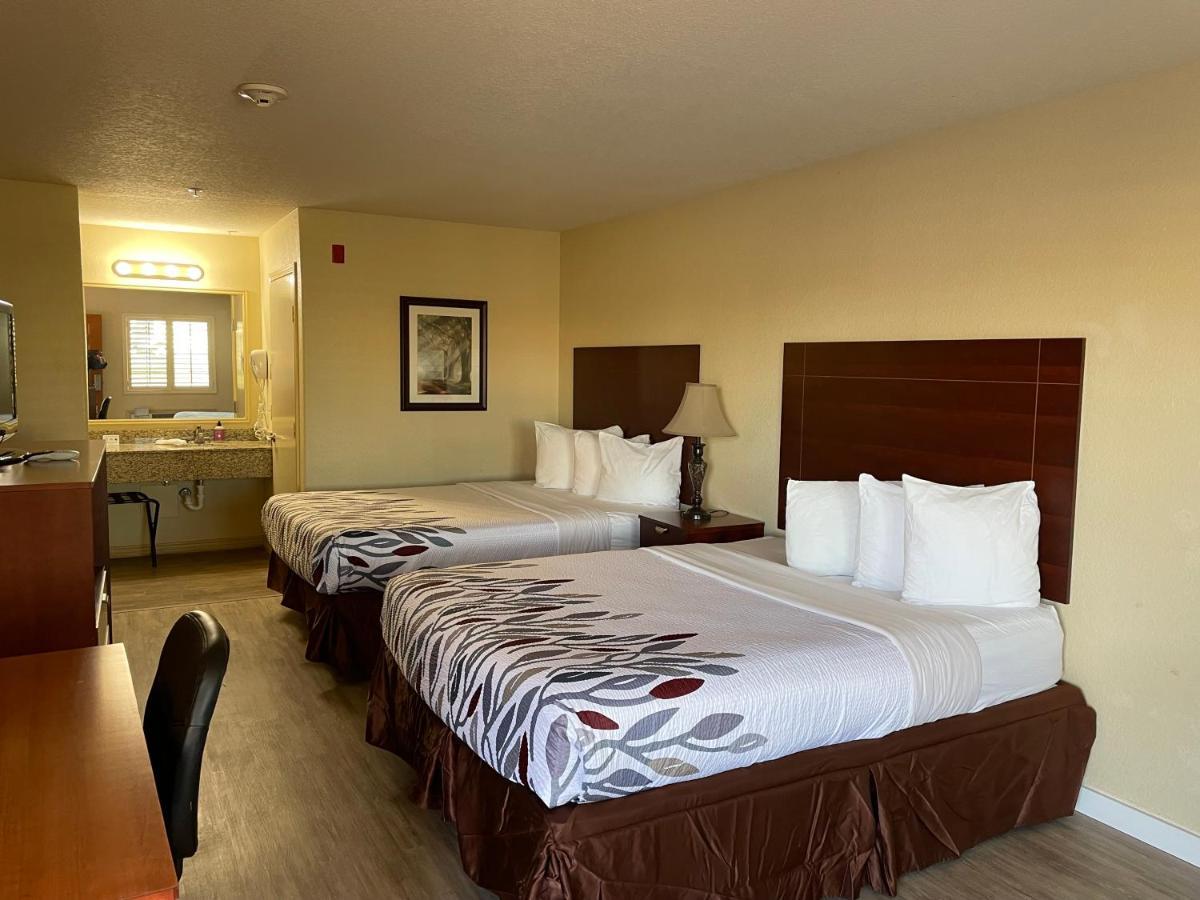 Kenedy Inn And Suites Экстерьер фото