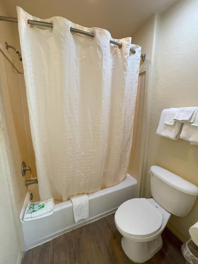 Kenedy Inn And Suites Экстерьер фото